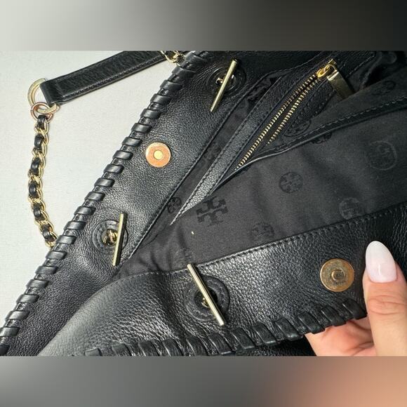 Tory Burch Large Pebble Black Leather East West Tote Bag Gold Chain Hardware - Picture 5 of 9